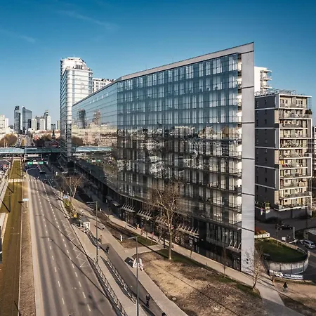 Kasprzaka 31 By Perfect 1030 アパート