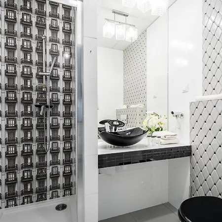 Kasprzaka 31 By Perfect 1030